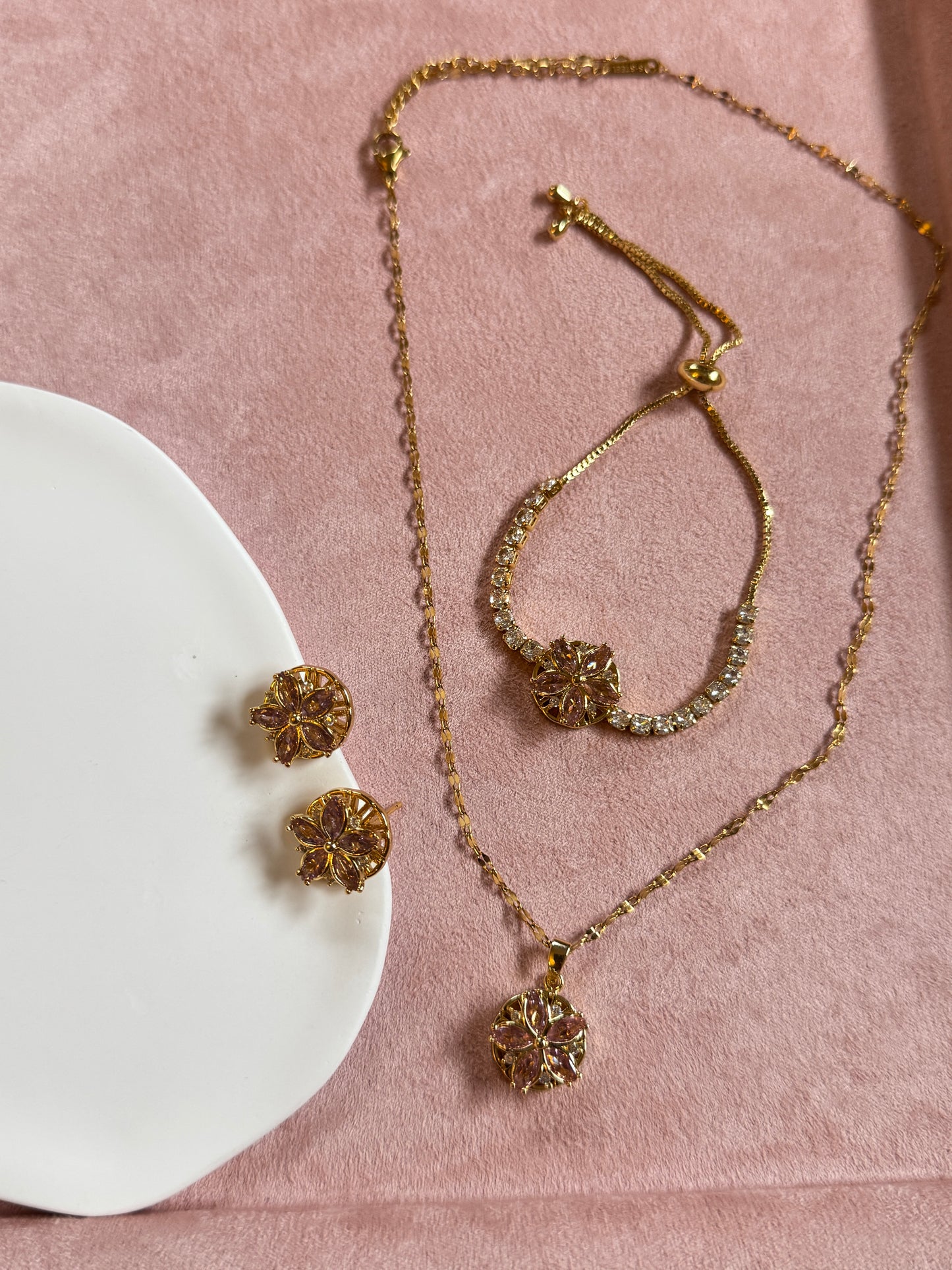 love zircon flower, Pendant Necklace bracelet/Earrings Set