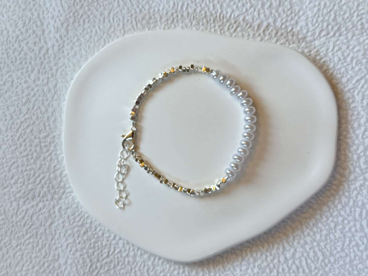 Taels of broken silver ~ Pearl bracelet For women