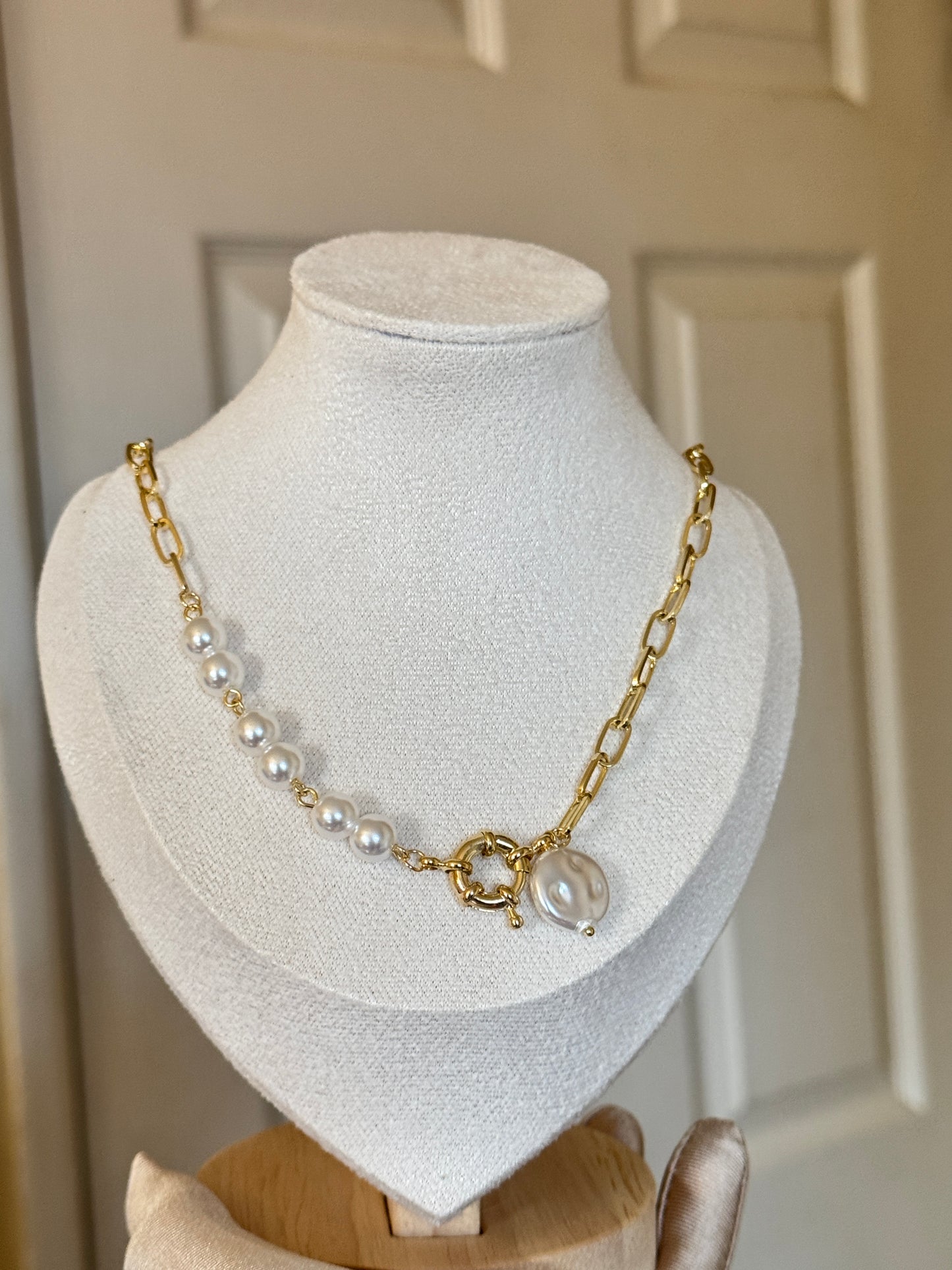 Gold Pearl Charm Necklace - Stainless Steel with Gold Pearl Charm, Unisex Design, Metal Coating