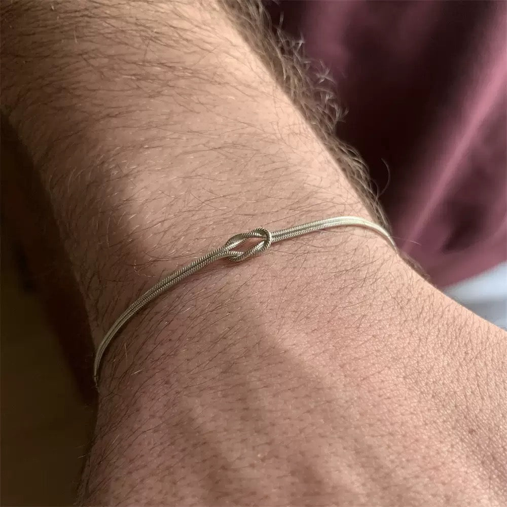 Titanium Steel Couple’s Knot Chain Bracelet Handmade Knot Clavicle Chain Herringbone
