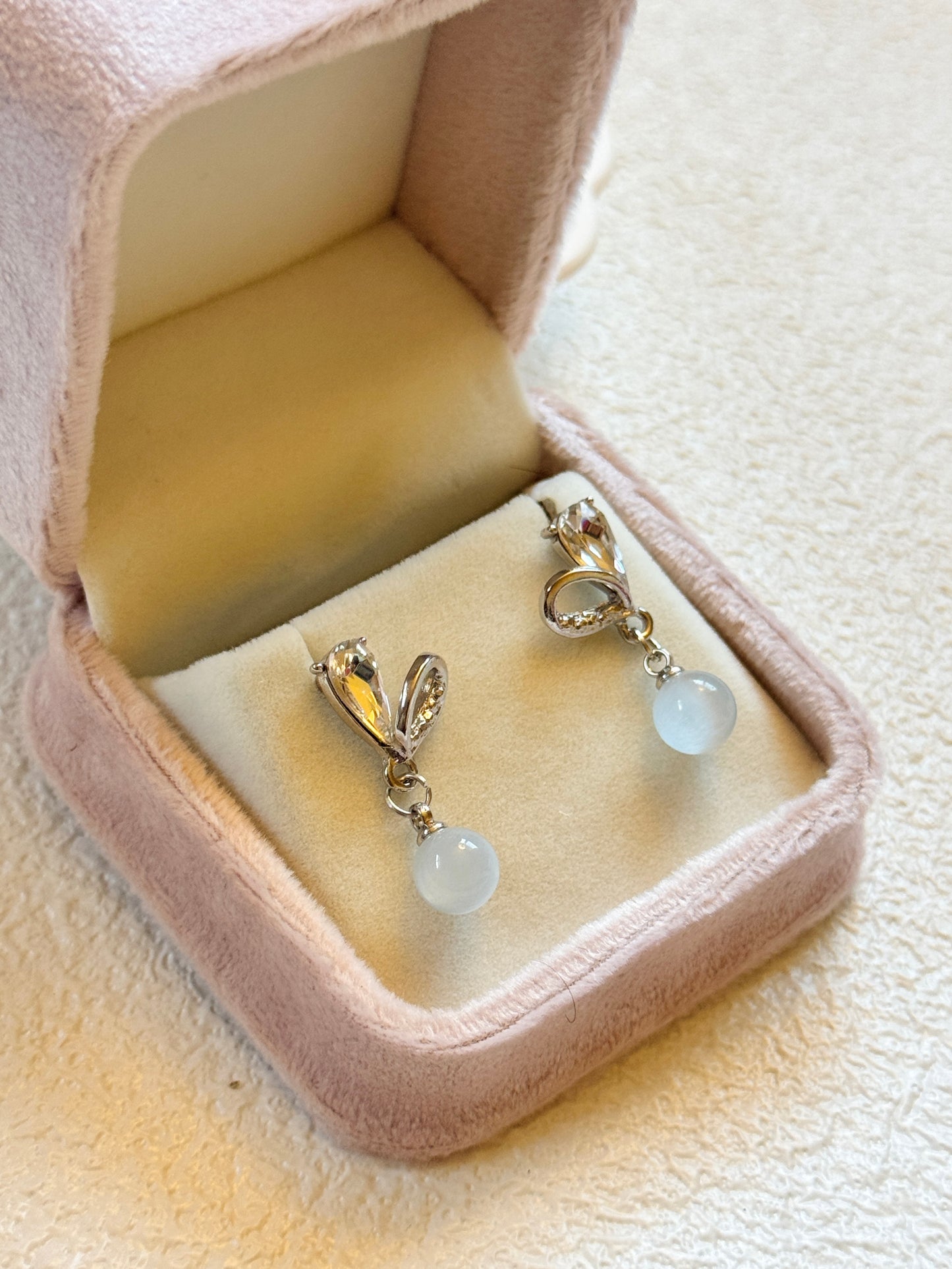 Heart Shaped Stone Exquisite Earrings for Women