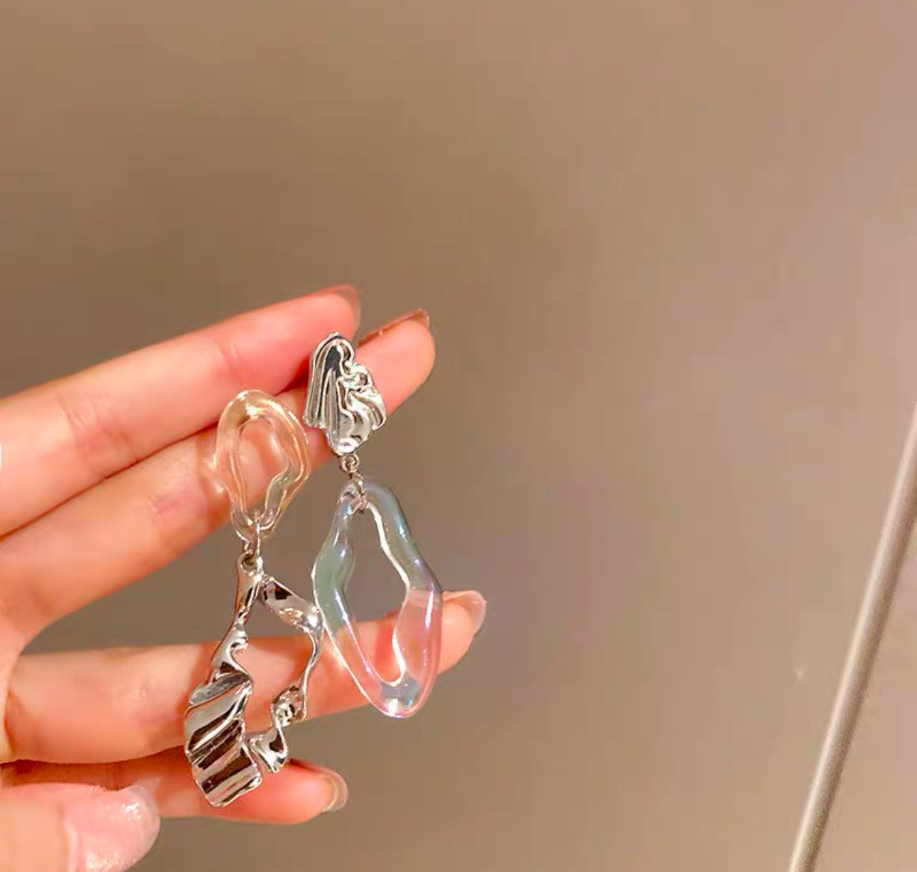 Geometric light resin silver needle earrings