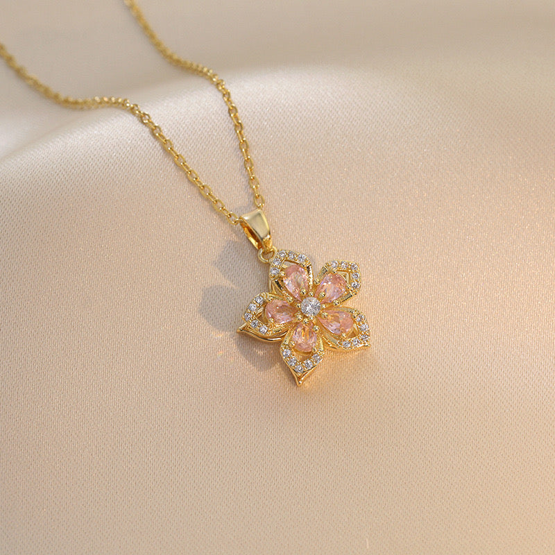 Pendant Flower Necklace