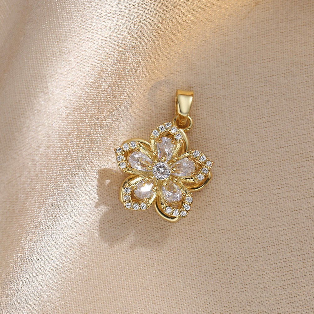 Pendant Flower Necklace