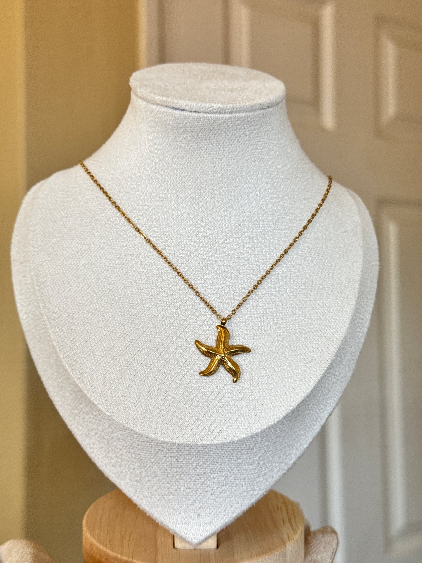 Star Stainless Steel Pendant Necklace - 18K Gold Plated,Ideal for Women