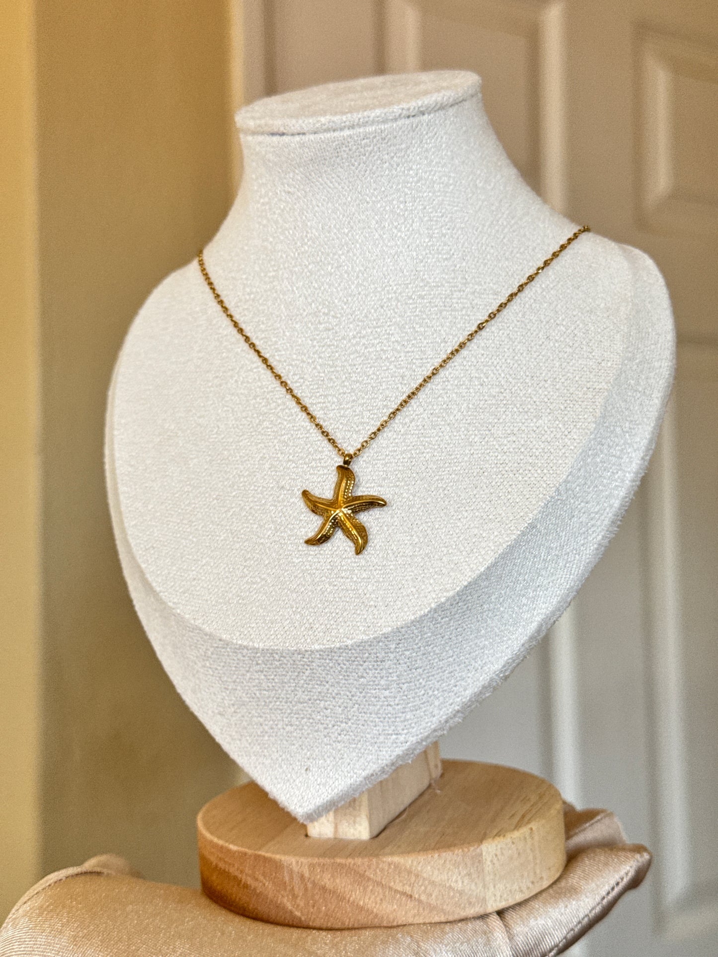 Star Stainless Steel Pendant Necklace - 18K Gold Plated,Ideal for Women