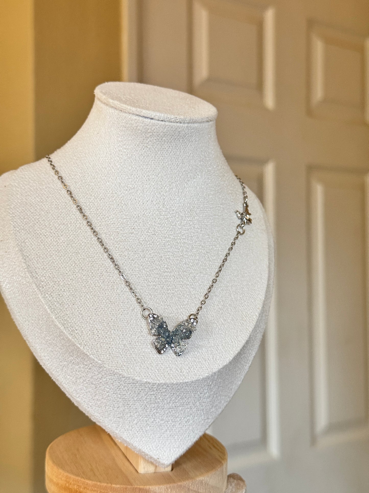 Crushed ice blue butterfly drawstring snake bone chain summer necklace sweet cool style clavicle chain temperament niche jewelry Necklaces