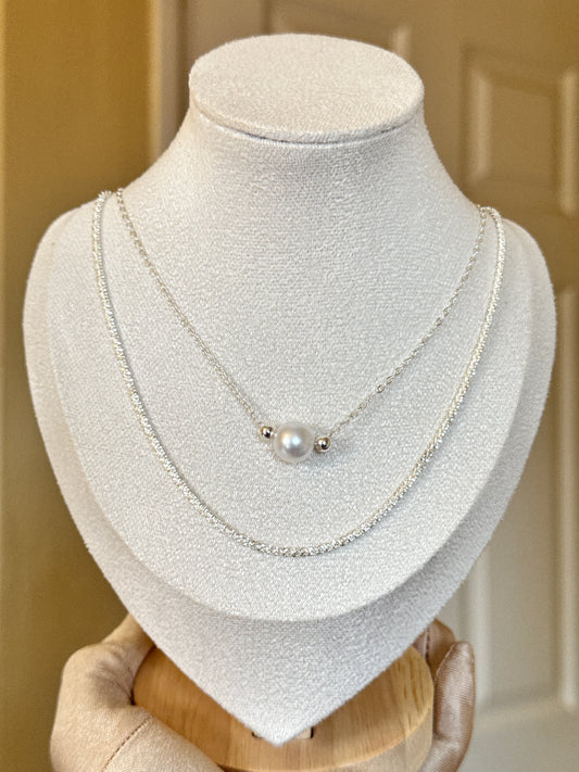 Double-layered pearl necklace for women