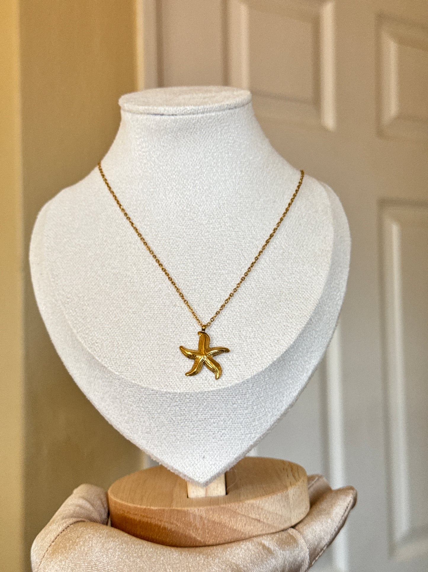 Star Stainless Steel Pendant Necklace - 18K Gold Plated,Ideal for Women